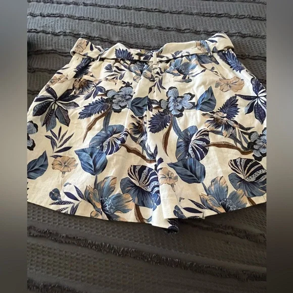 Floral Shorts - Picture 4 of 4